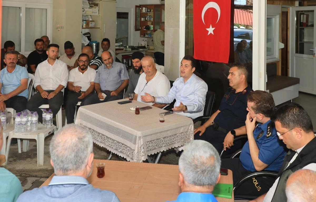 Kaymakam &Ouml;zt&uuml;rk Sug&ouml;z&uuml; ve Bektaş Mahallelerinde Vatandaşlarla Buluştu