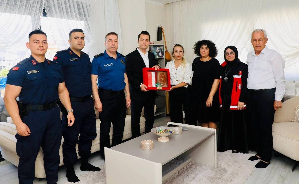 Kaymakam &Ouml;zt&uuml;rk&rsquo;ten Şehit Ailesine Anlamlı Ziyaret