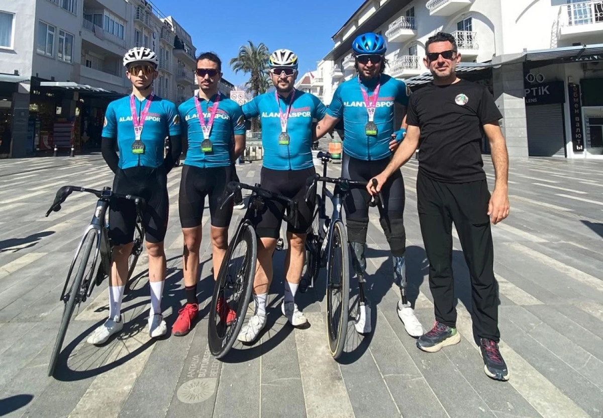 Kemer&rsquo;den Madalya Yağmuru: Alanyasporlu Pedallar Zirvede