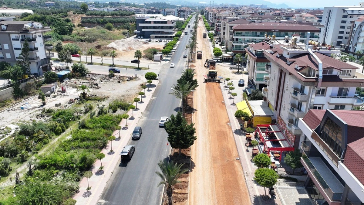 Kestel'de İsa K&uuml;&ccedil;&uuml;lmez Caddesi Baştan Sona Yenileniyor