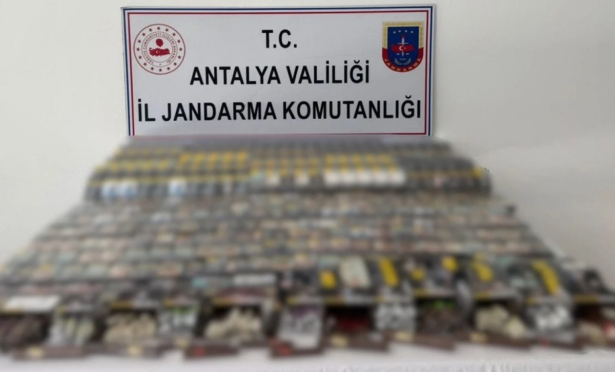 MANAVGAT&rsquo;TA KA&Ccedil;AK SİGARA OPERASYONU: 5 BİN PAKET ELE GE&Ccedil;İRİLDİ