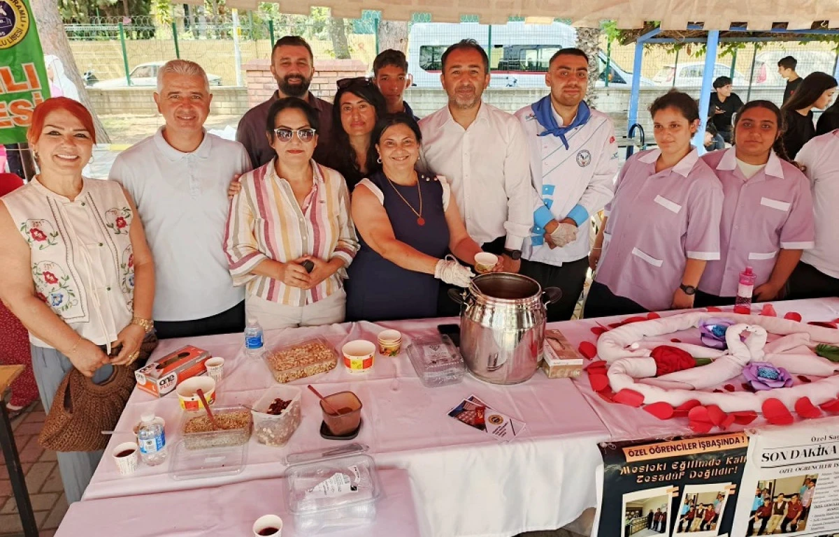 Meslek Liseleri Mesleki Eğitim Fuarında Bir Araya Geldi