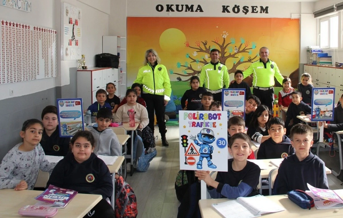 Okullarda Polirobot Trafikte Projesi Anlatıldı