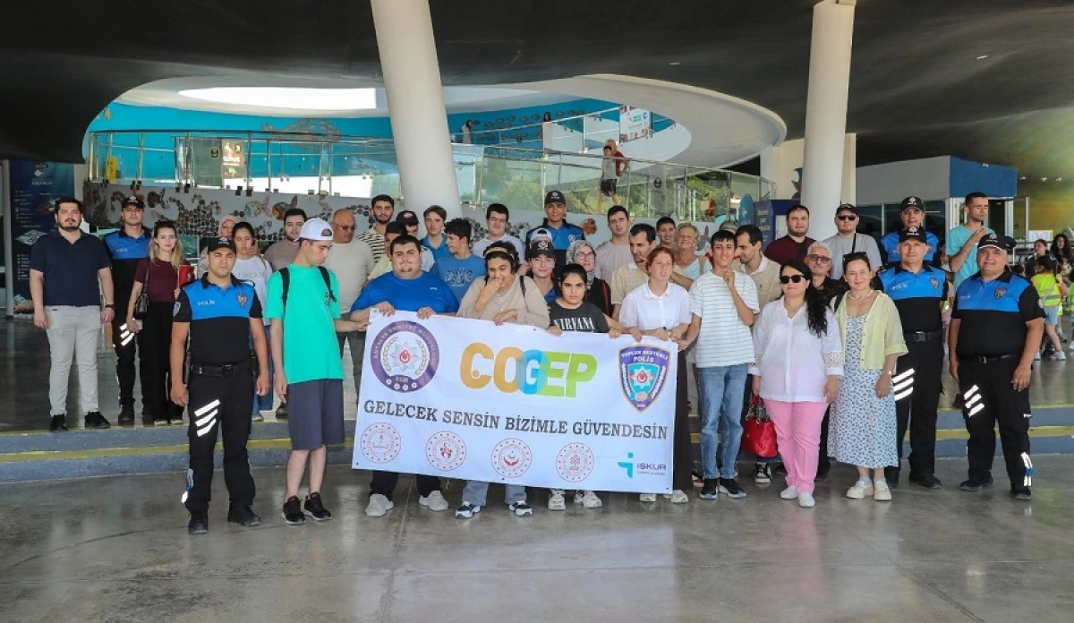 &Ouml;zel Gen&ccedil;ler Antalya Akvaryum&rsquo;da Unutulmaz Bir G&uuml;n Ge&ccedil;irdi