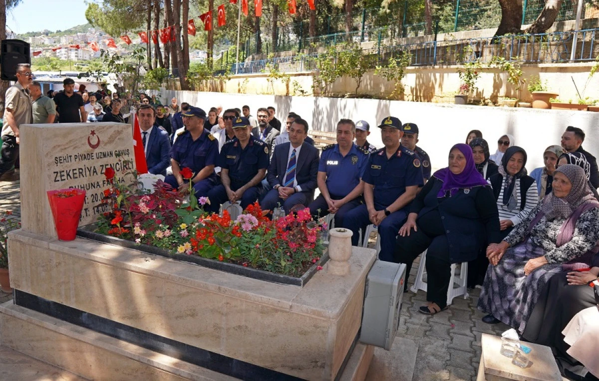 Şehit Uzman &Ccedil;avuş Zekeriya Zencirli Alanya&rsquo;da Dualarla Anıldı