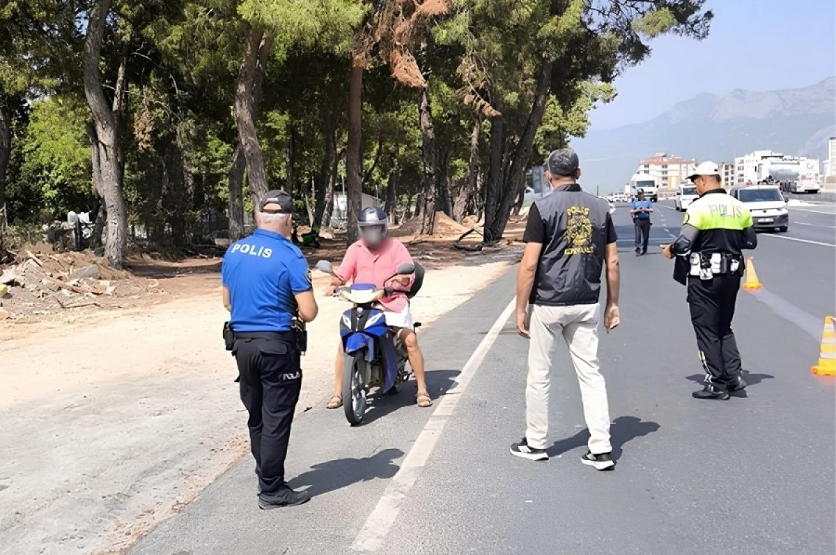 Son 1 Haftada Antalya&rsquo;da 275 Şahıs Tutuklandı