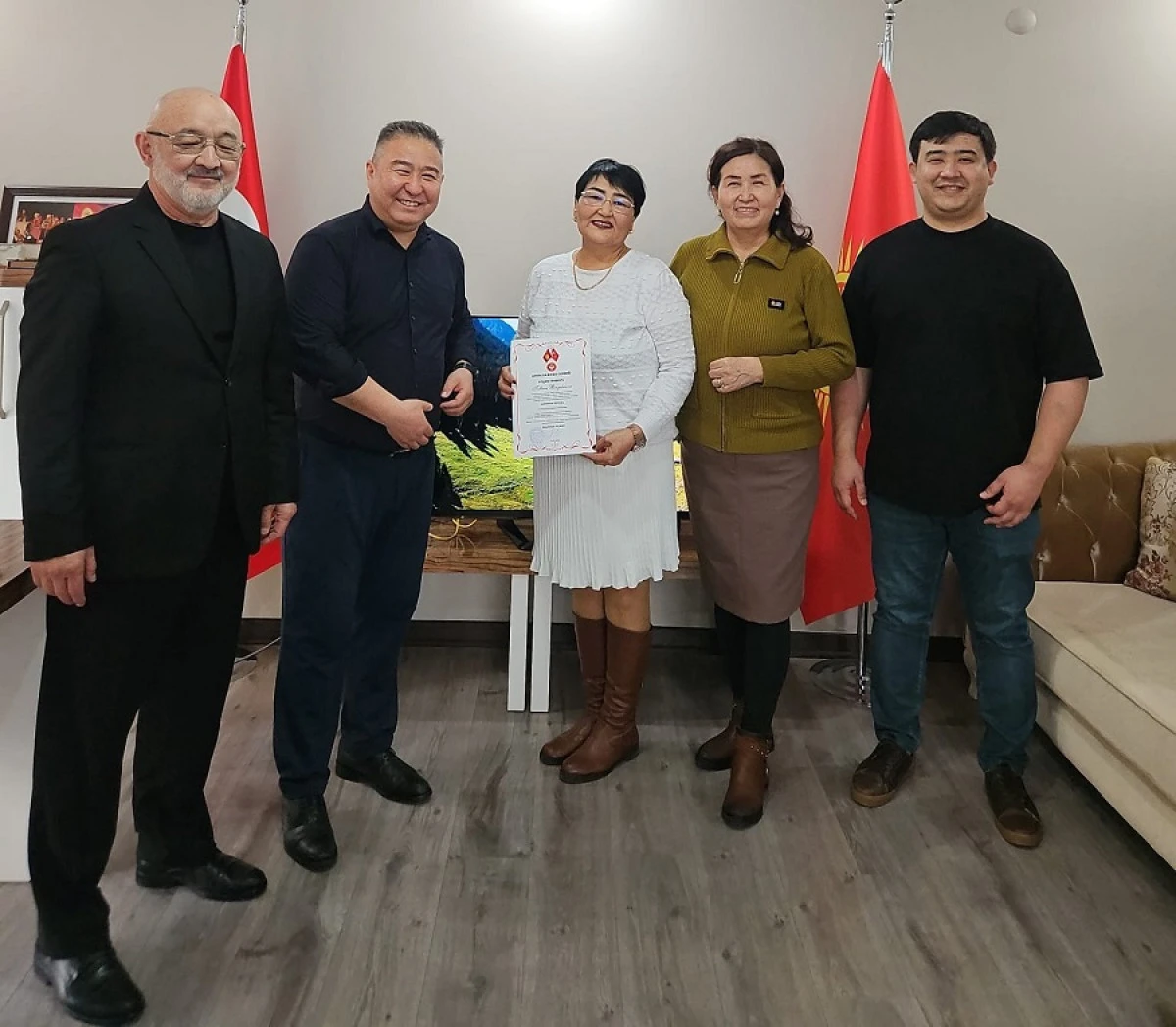 T&uuml;rk D&uuml;nyası Antalya&rsquo;dan Antalya Kırgız Toplumuna Kardeşlik Ziyareti