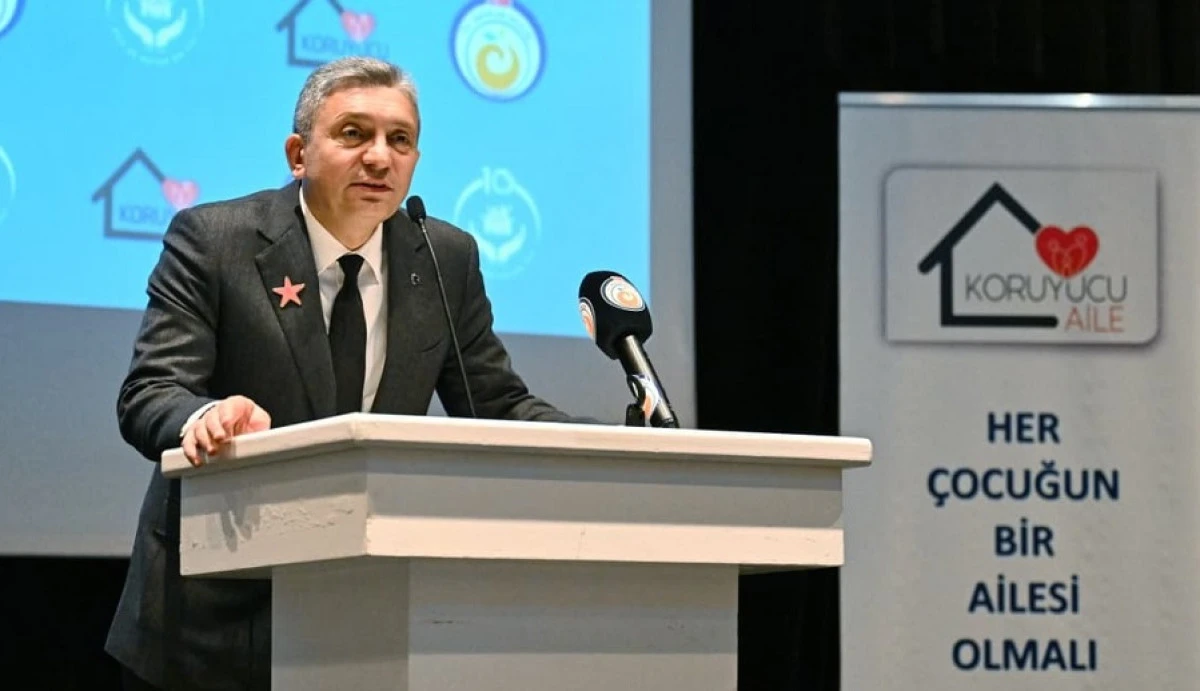 Vali Hulusi Şahin Koruyucu Aileler Ve &Ccedil;ocuklarla İftar Programında Buluştu