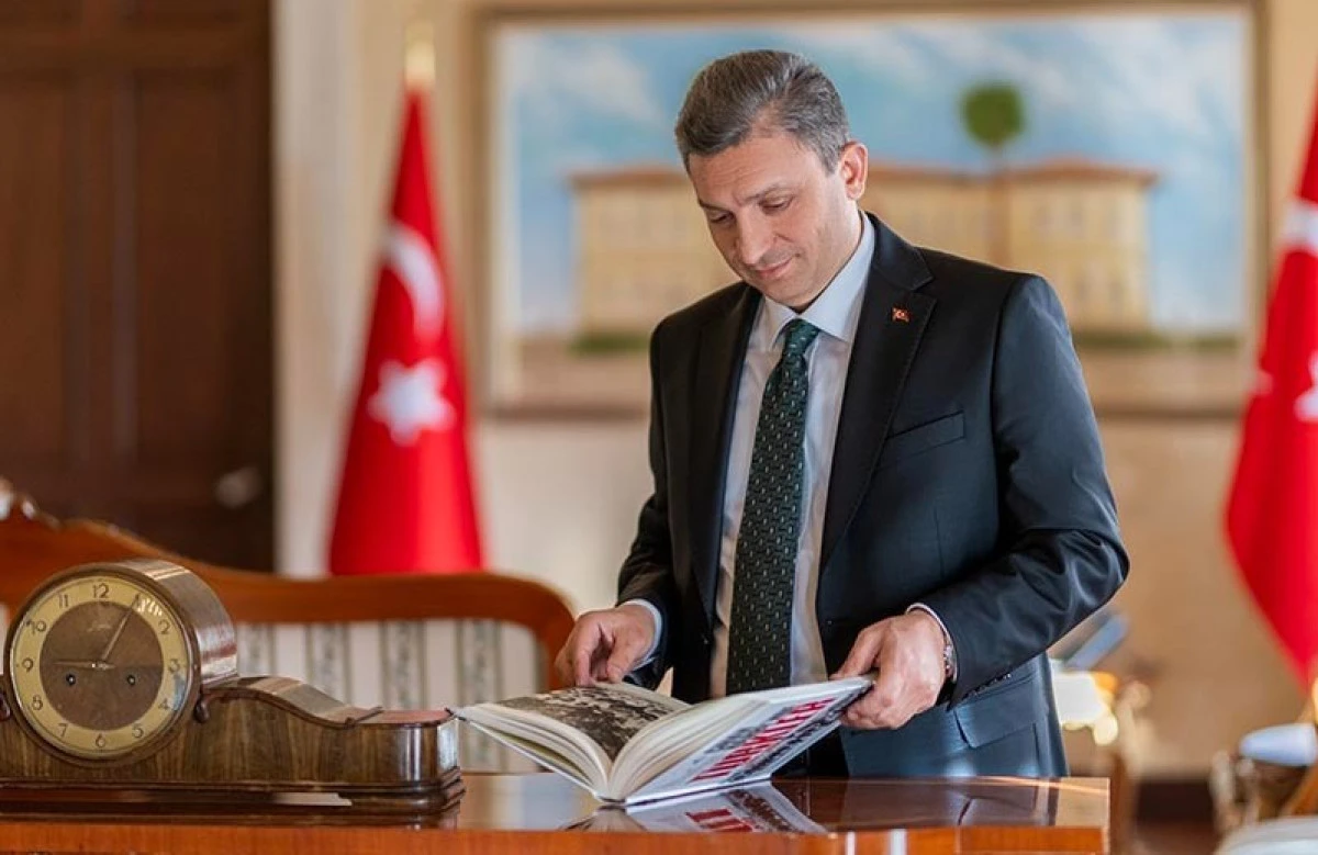 Vali Şahin&rsquo;den Cumhuriyet mesajı