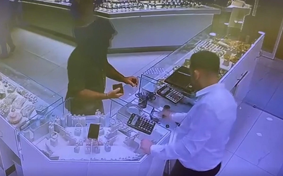  Yangın S&uuml;s&uuml; Verilen Cinayet X-Ray G&ouml;r&uuml;nt&uuml;s&uuml;yle &Ccedil;&ouml;z&uuml;ld&uuml;