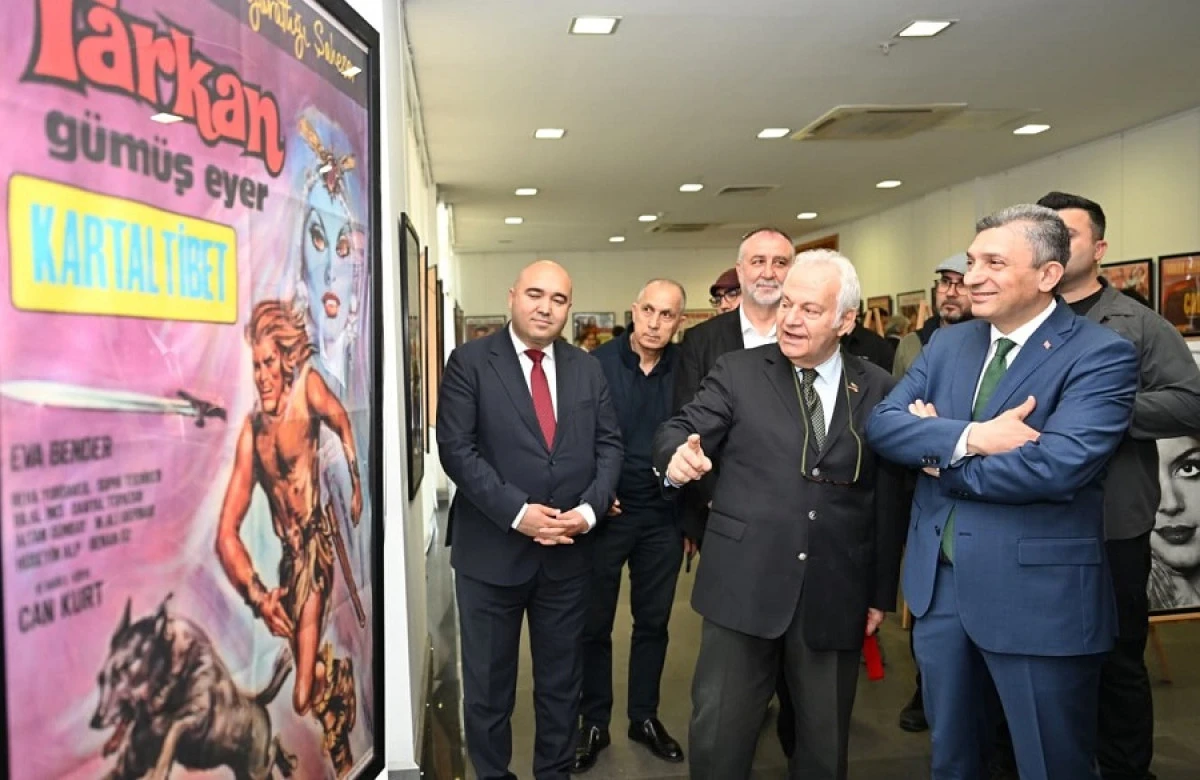 Yeşil&ccedil;am Film Afişleri Sergisi Antalya&rsquo;da Kapılarını A&ccedil;tı