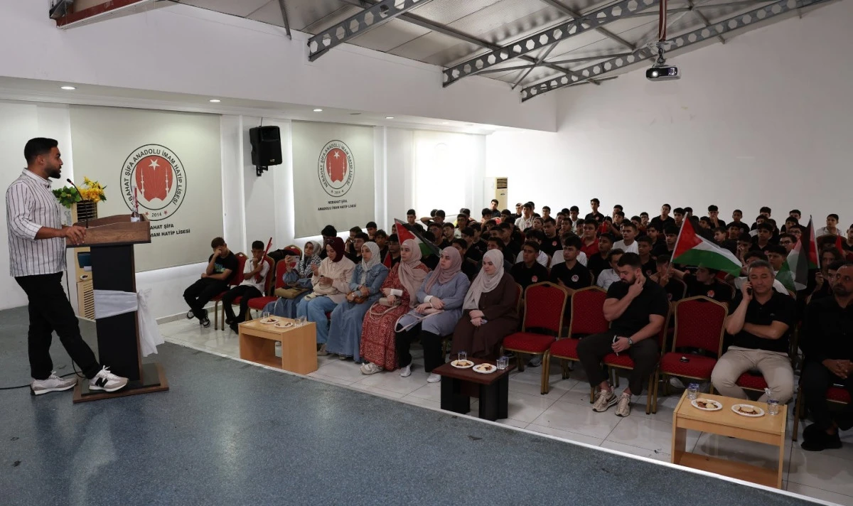 Yıkıntılar Arasında Bir Eğitim M&uuml;cadelesi: Gazzeli &Ouml;ğrenciler Yaşadıklarını Anlattı